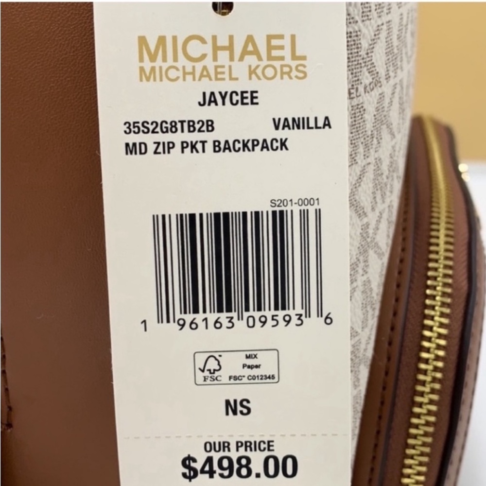 SALE🔥🔥🔥MICHAEL KORS JAYCEE MEDIUM BACKPACK and Wallet Set
VANILLA - Picture 13 of 14